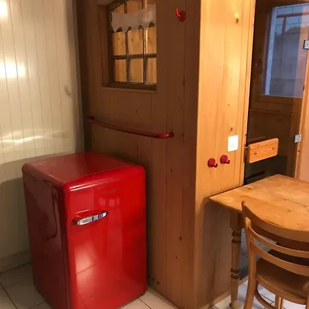 Apartment 45 M2, Mit Separatem Eingang